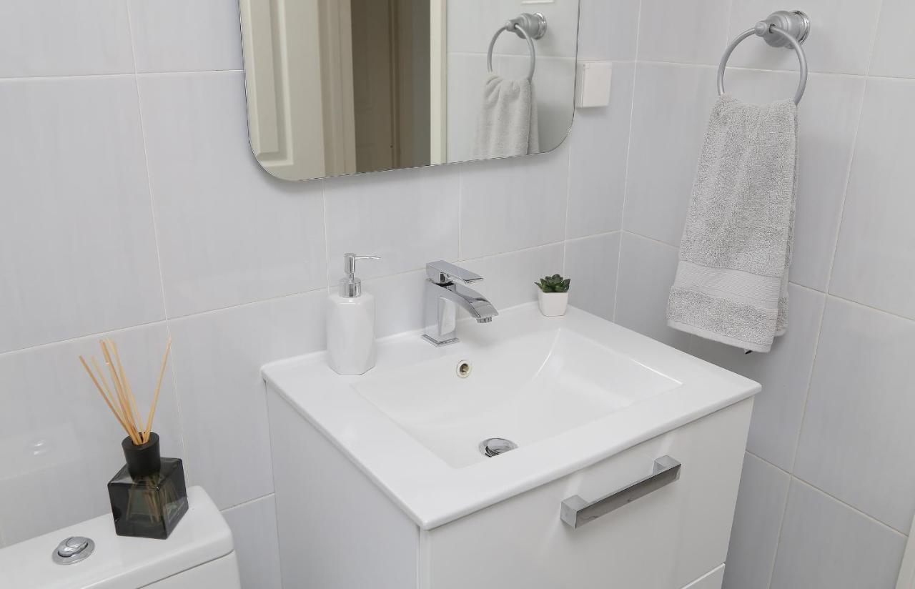 Spacious 2 Bedroom Apt Luxeview- Oldtownview, 10Min To Town Dubrovnik Exterior photo